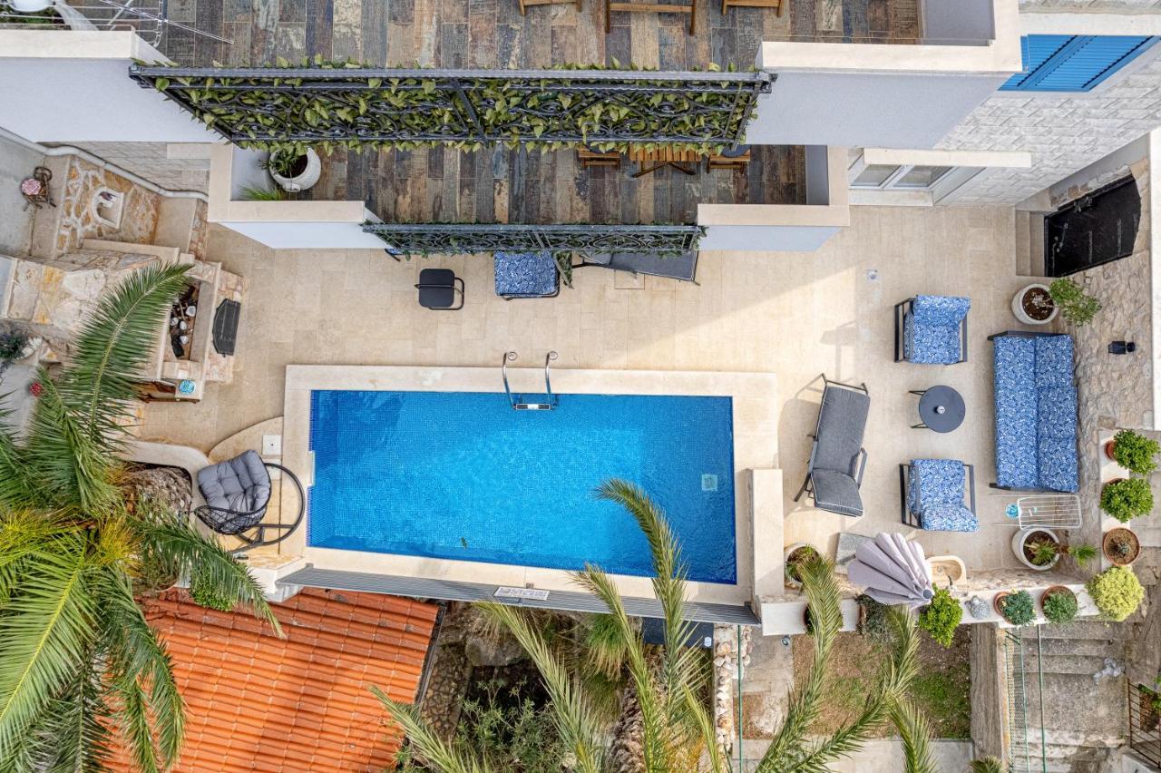 Villa Capitis In The Center- Luxury Apartment With Swimming Pool Хвар Екстер'єр фото