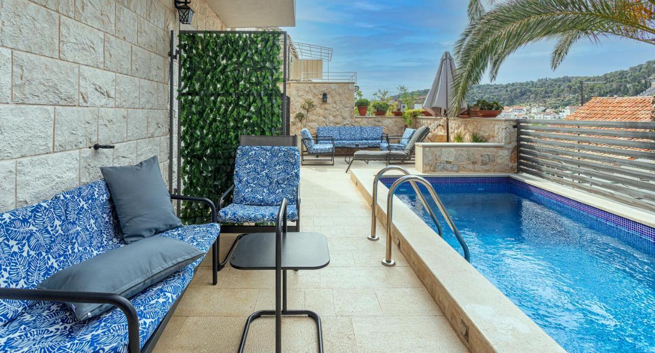 Villa Capitis In The Center- Luxury Apartment With Swimming Pool Хвар Екстер'єр фото
